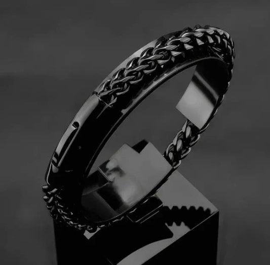 Sleek black chain link bracelet on display, Éclat luxury modern street style accessory