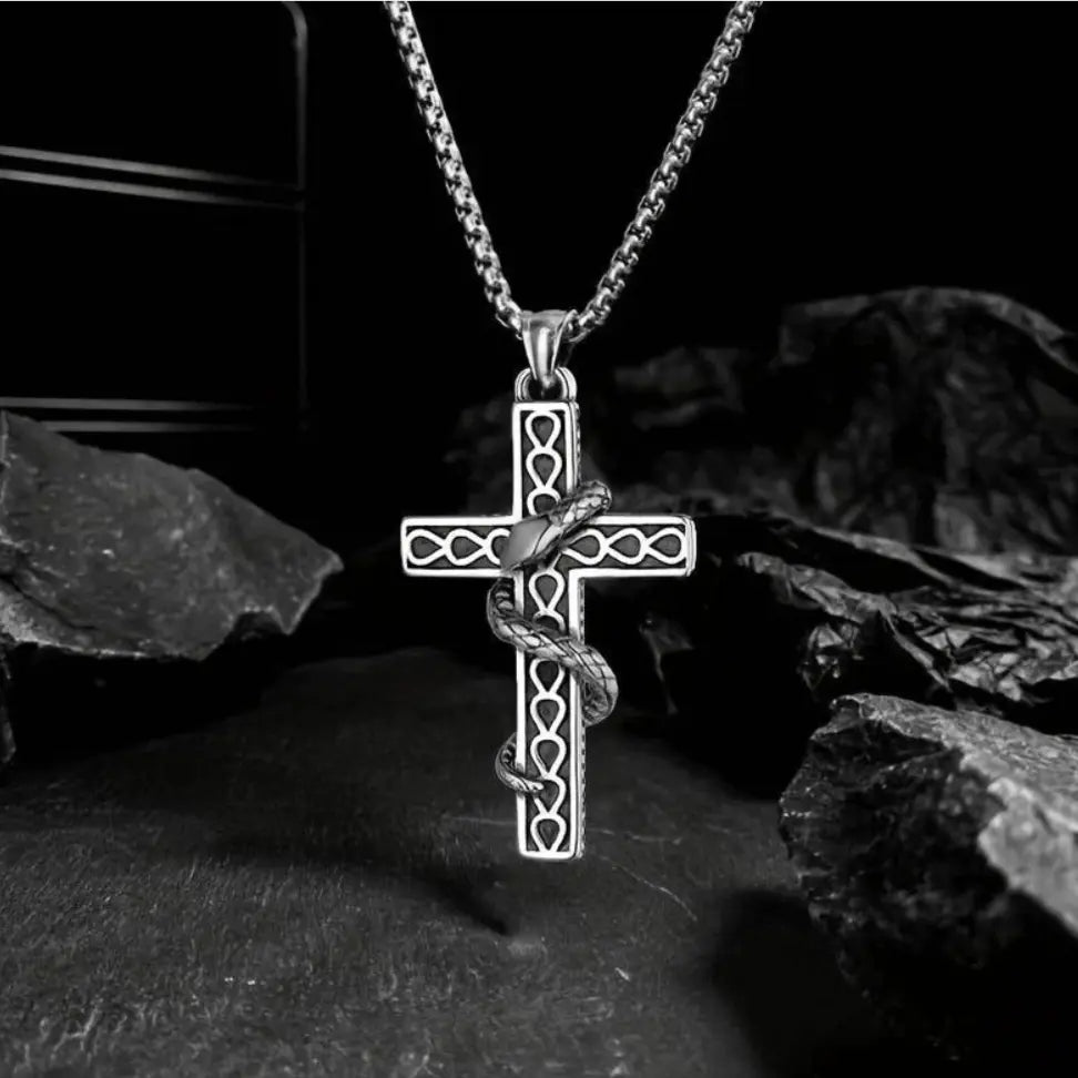 ECLAT CURSE SNAKE PENDANT