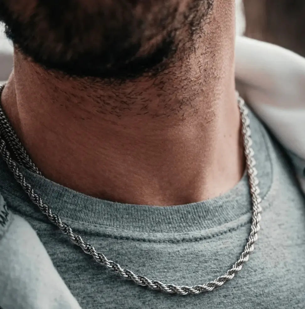 ECLAT TWISTED CHAIN